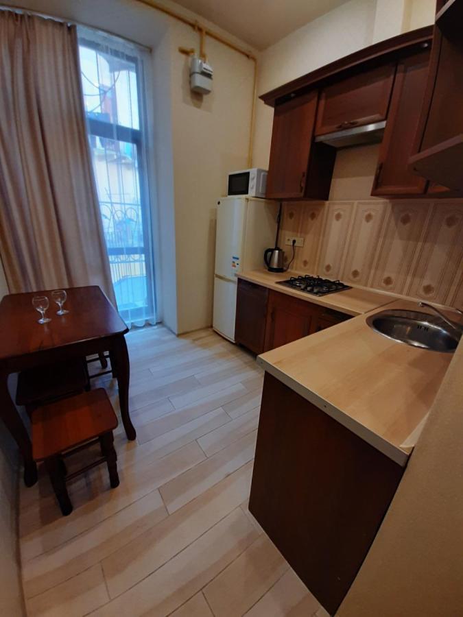 Apartment On Kulisha 41 Lviv Ngoại thất bức ảnh